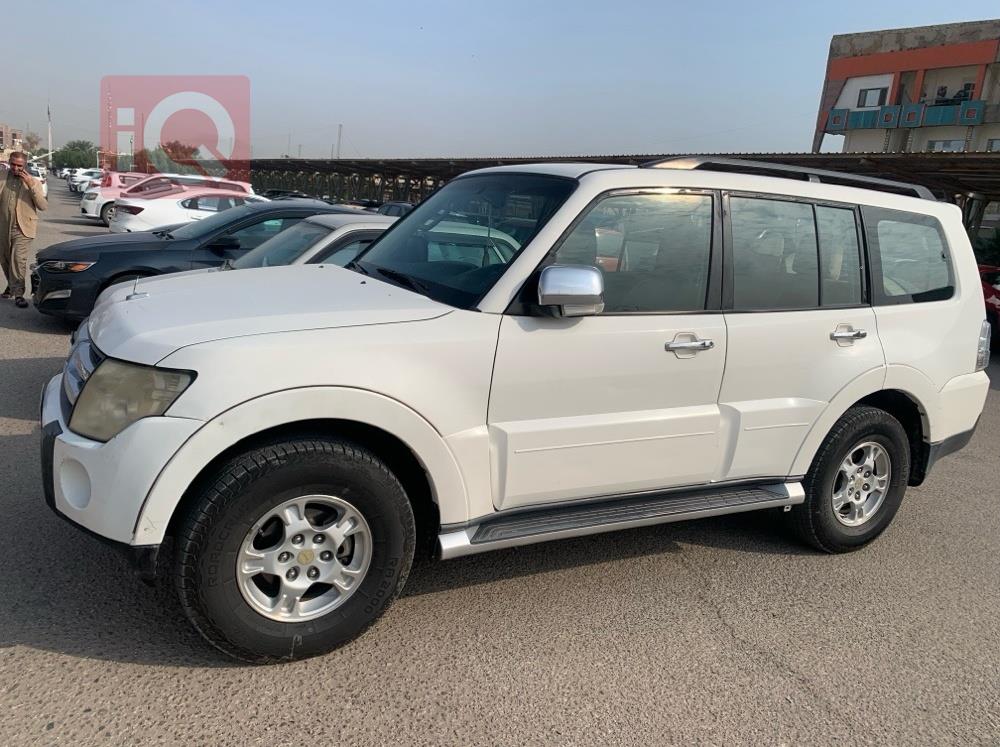 ميتسوبيشي باجيرو